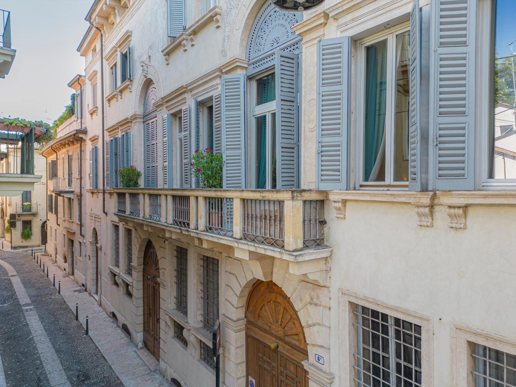 Corte Realdi - Palazzo Camozzini Verona Exterior photo
